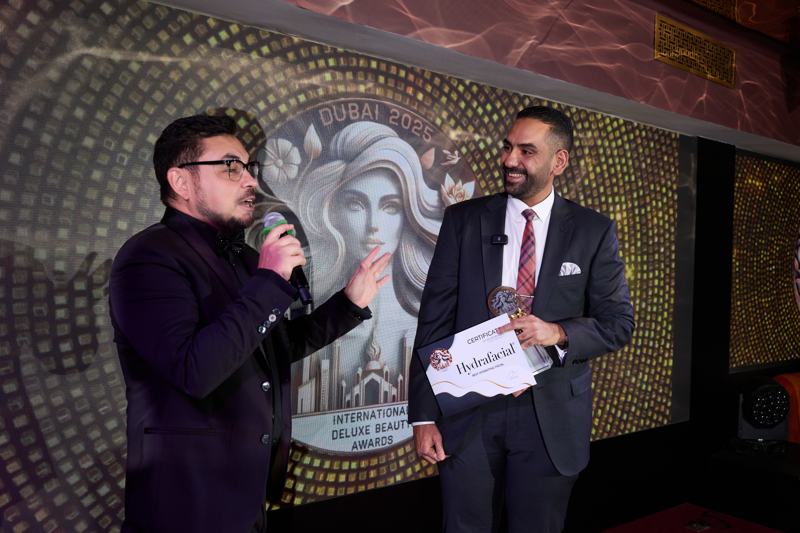 Best Hydrating Facial award presentation